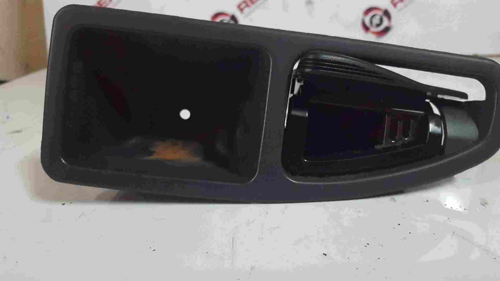 Renault Safrane 1996-2000 PAssenger NSR Rear Handle Ashtray