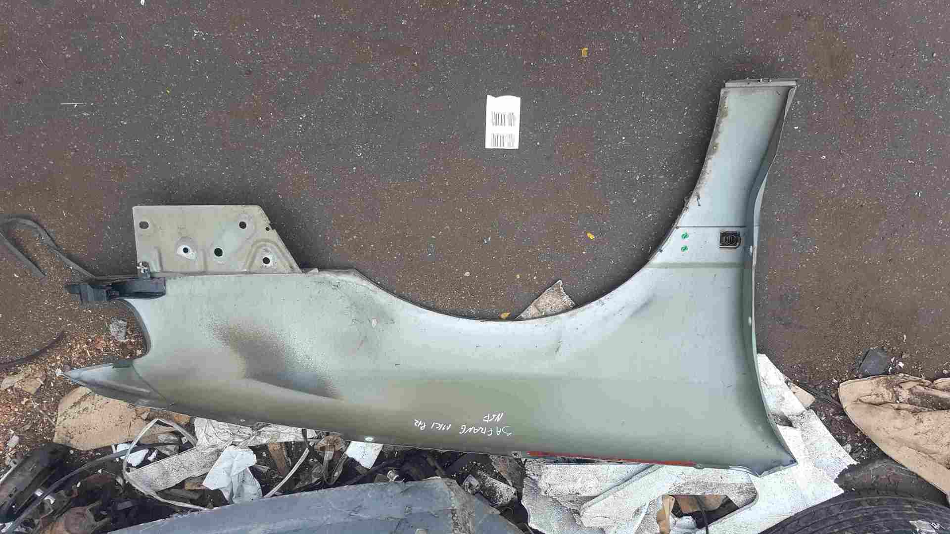 Thumb 3 Renault Safrane 1996-2000 Passenger NS Wing Green Blue MV920