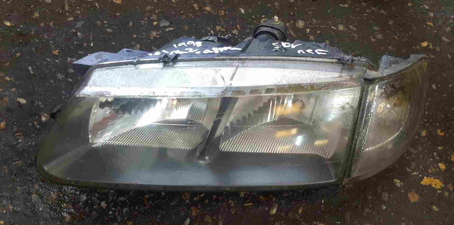 Thumb 2 Renault Safrane 1996-2000 Passenger NSF Front Headlight