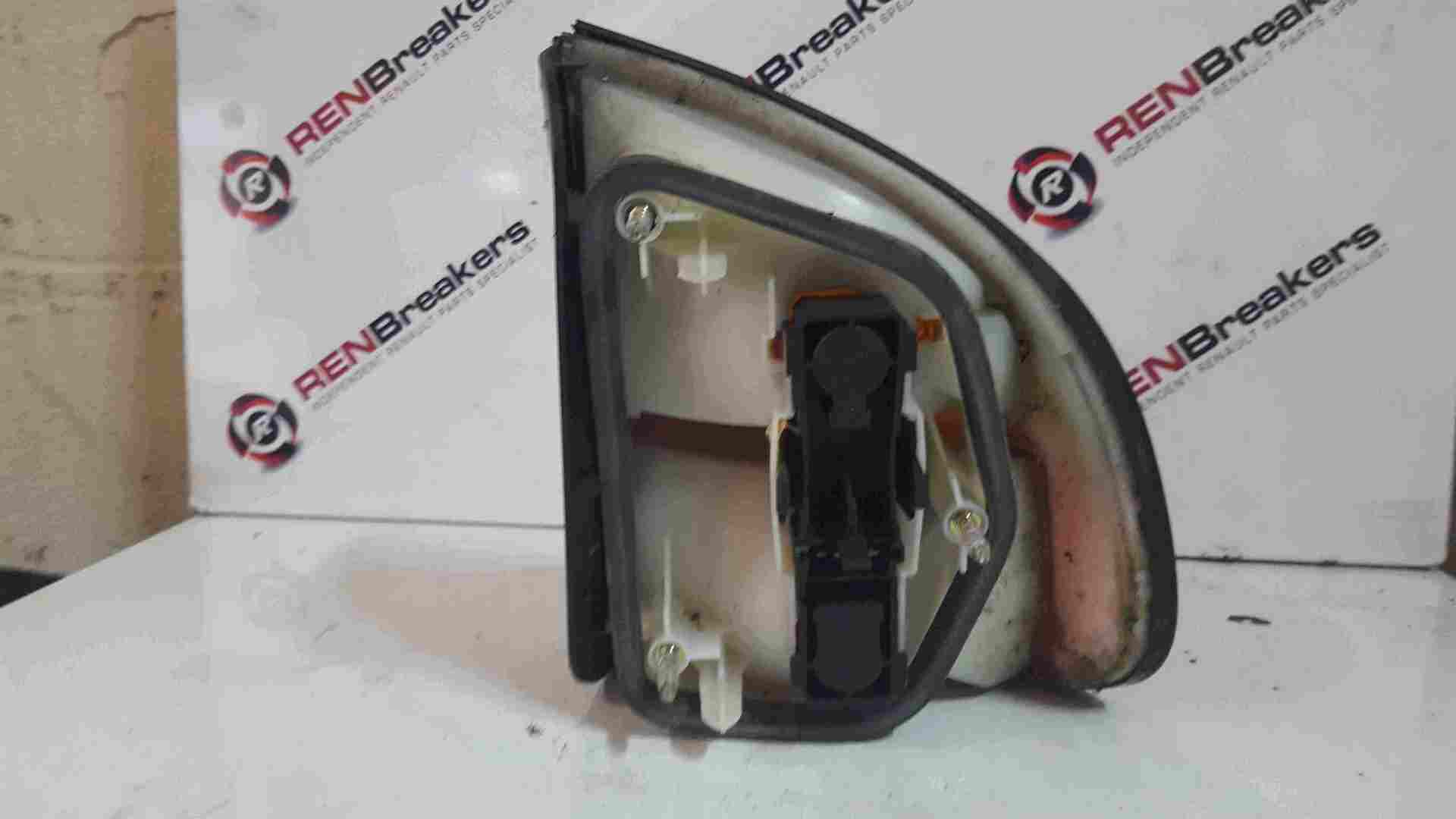 Thumb 2 Renault Safrane 1996-2000 Passenger NSR Rear Light