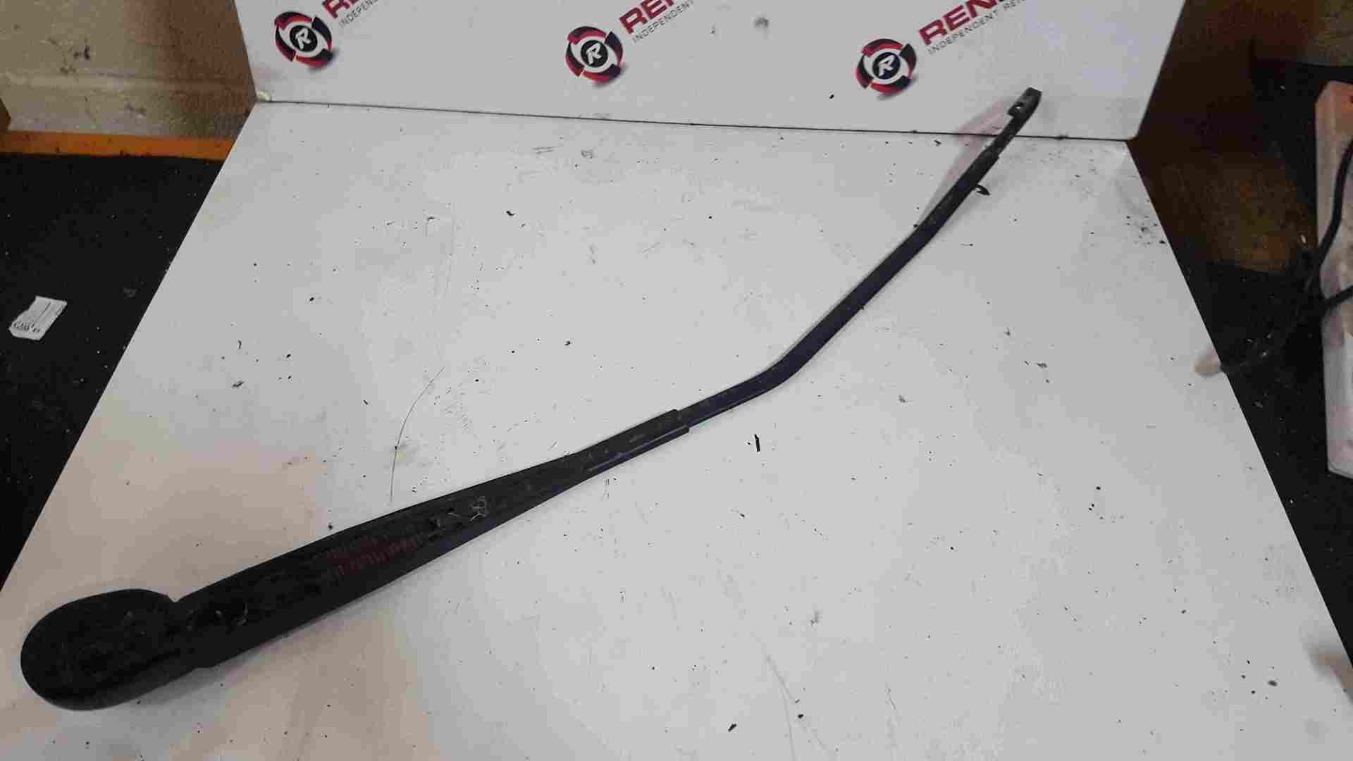 Thumb 2 Renault Safrane 1996-2000 Rear Wiper Arm