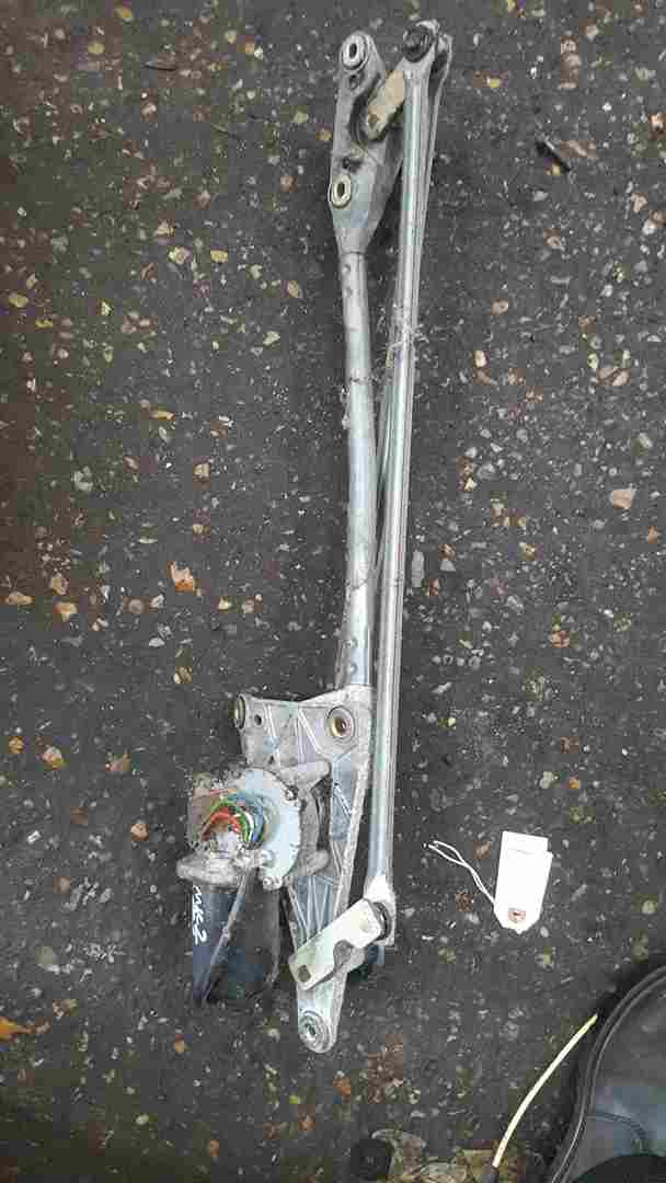 Renault Safrane 1996-2000 Windscreen Wiper Motor + Linkage