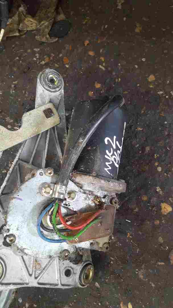 Thumb 2 Renault Safrane 1996-2000 Windscreen Wiper Motor + Linkage