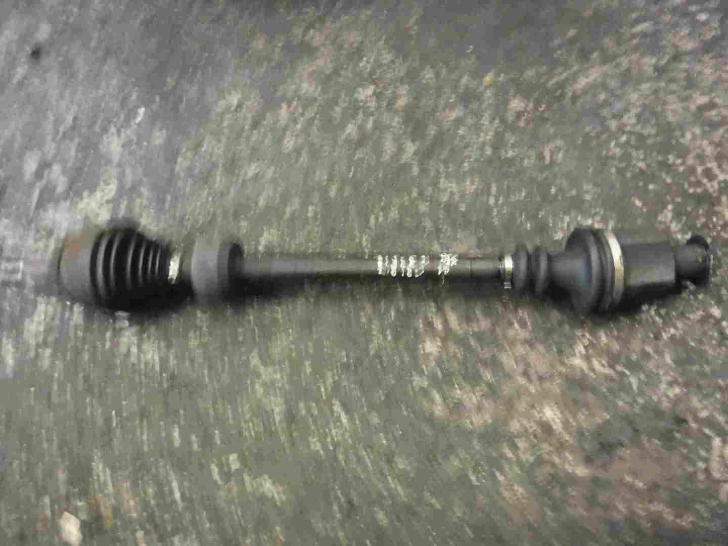 Renault Scenic 1999-2003 2.0 16v Drivers OSF Front Driveshaft Automatic