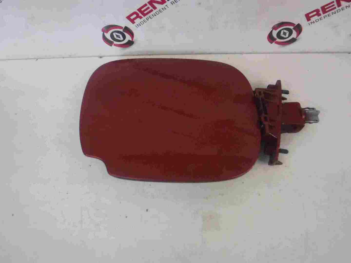 Renault Scenic 1999-2003 Fuel Flap Cover Red TEB76 + Hinge 7700428371