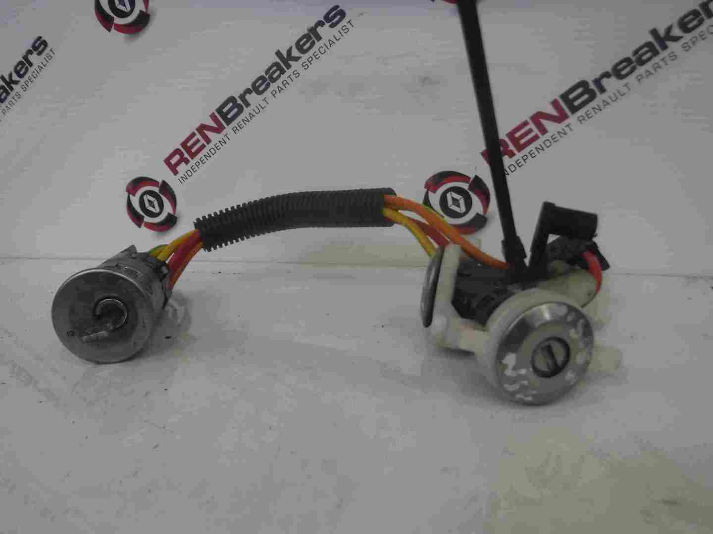 Renault Scenic 1999-2003 Ignition Barrel 2 Door Locks Key Set
