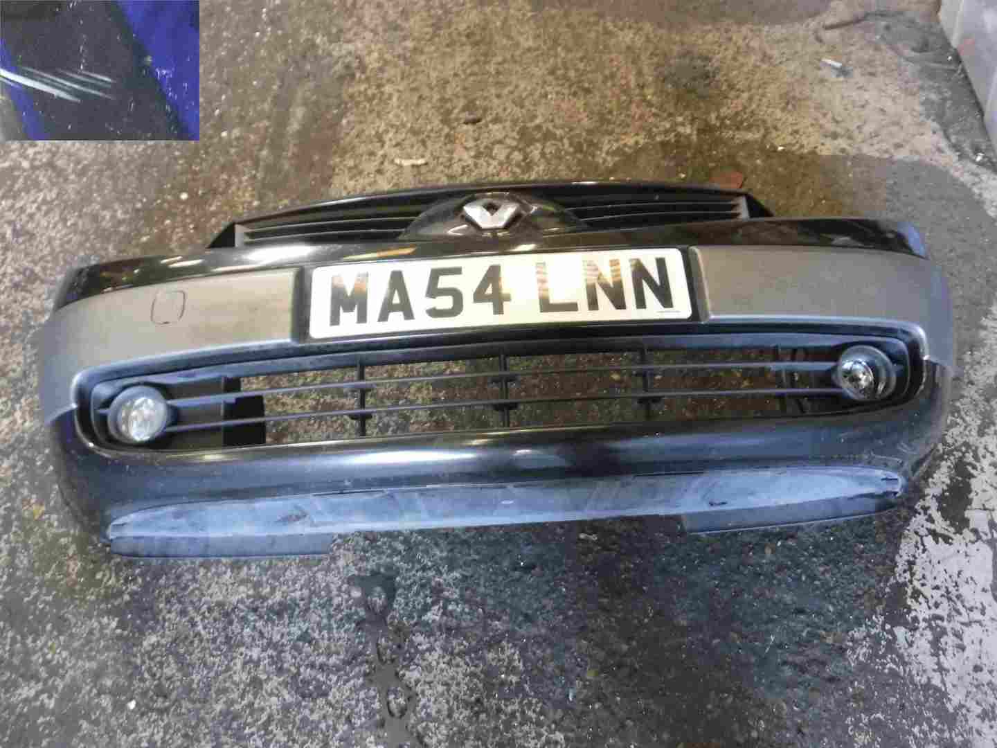 Renault Scenic 2003-2006 Front Bumper Black 676