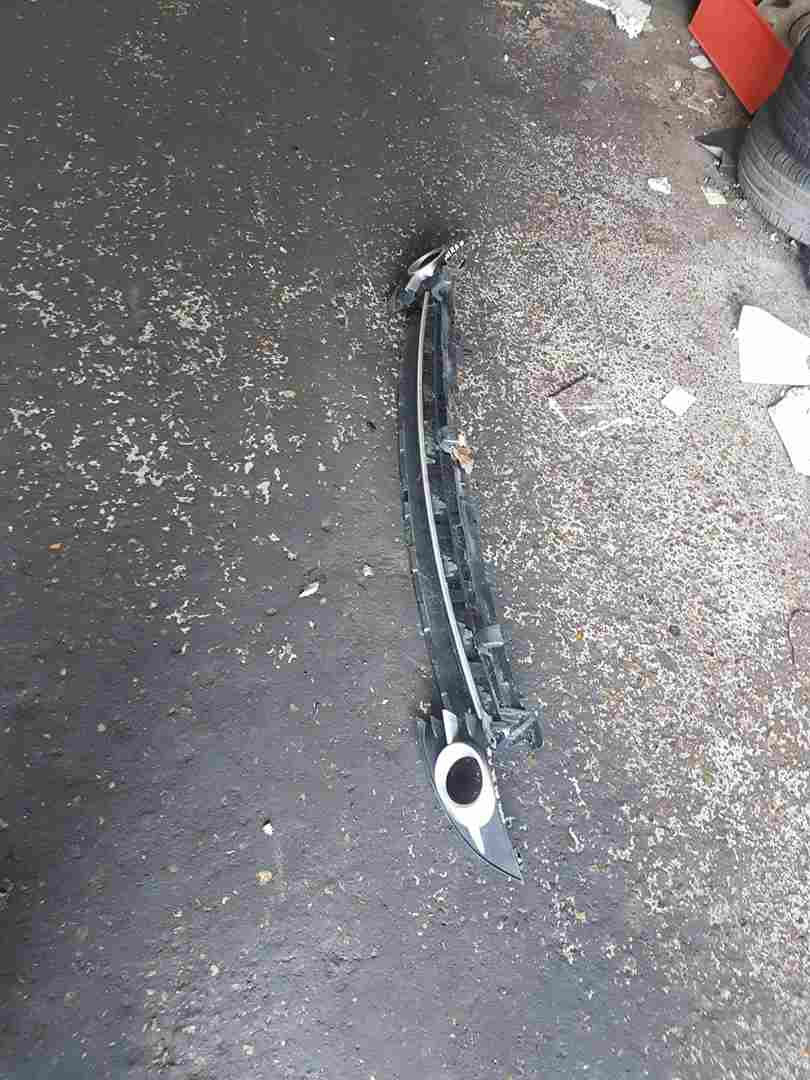 Thumb 10 Renault Scenic 2003-2009 Bumper Grill Insert fog light surrounds