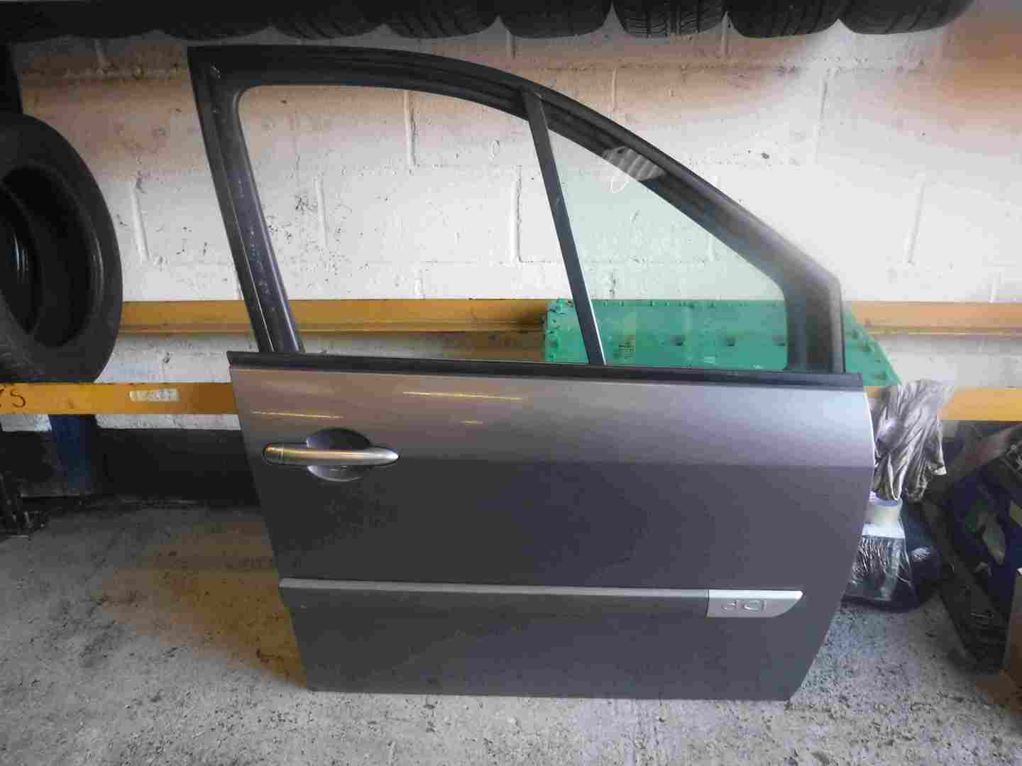 Renault Scenic 2003-2009 Drivers OSF Front Door Grey 603