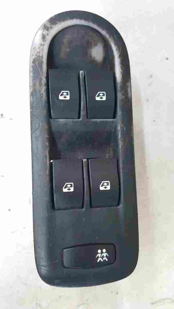 Renault Scenic 2003-2009 Drivers OSF Front Switches + Panel Brown Grey 