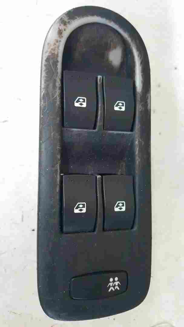 Thumb 2 Renault Scenic 2003-2009 Drivers OSF Front Switches + Panel Brown Grey 