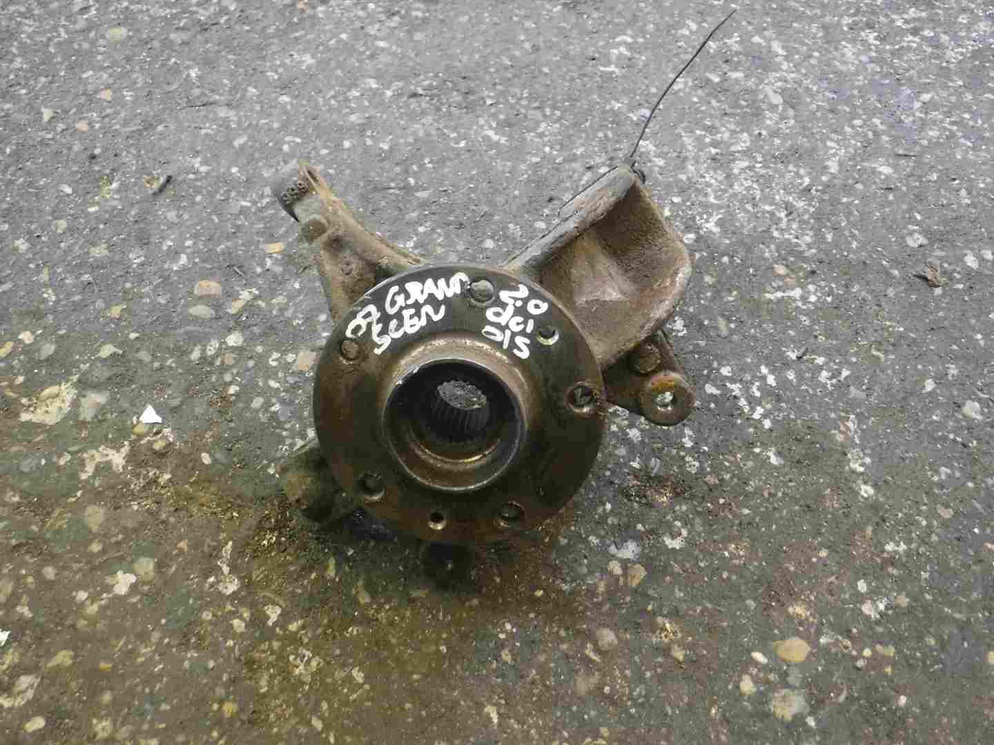 Renault Scenic 2003-2009 Drivers OSF Front Wheel Hub ABS 5 Stud