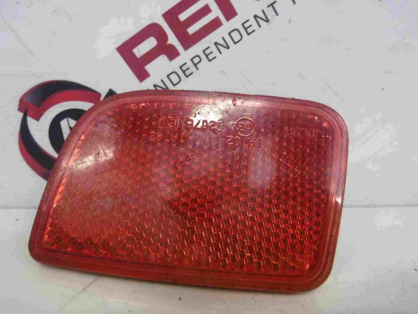 Renault Scenic 2003-2009 Drivers OSR Rear Bumper Reflector Light