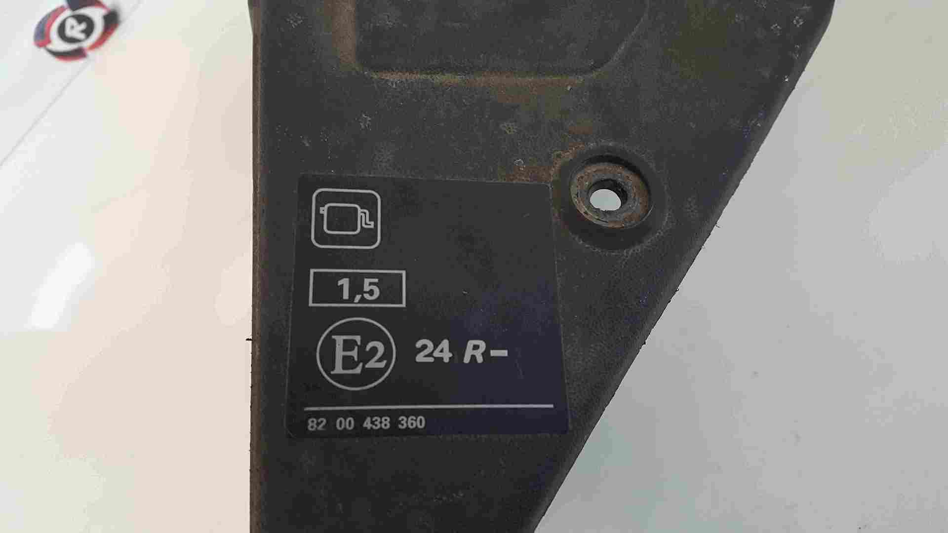 Thumb 2 Renault Scenic 2003-2009 Engine Bay Fuse Box Cover Plastic 8200438360