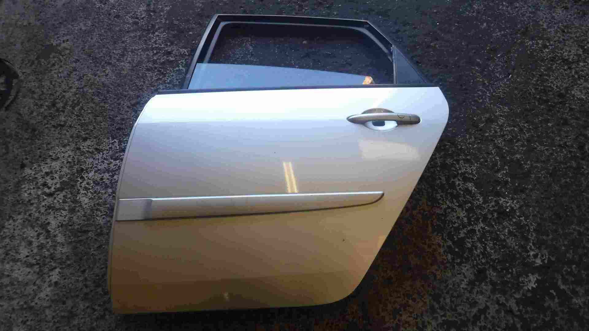 Renault Scenic 2003-2009 Passenger NSR Rear Door Silver TED69