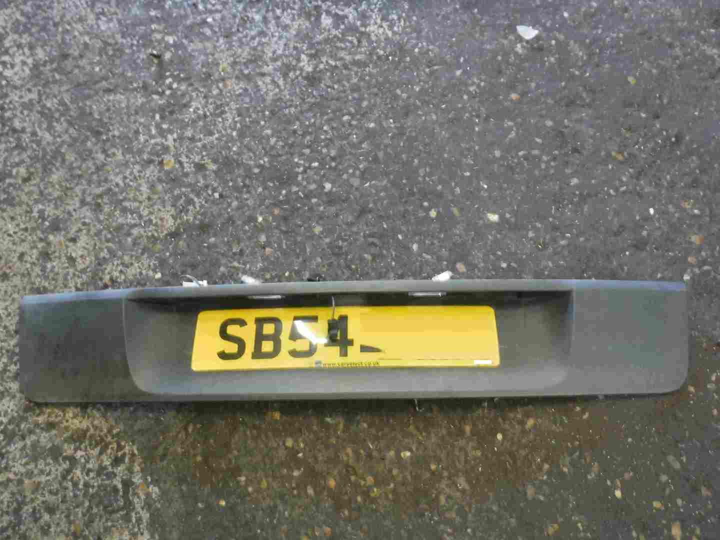 Renault Scenic 2003-2009 Rear Bumper Plate Holder Trim Moulding