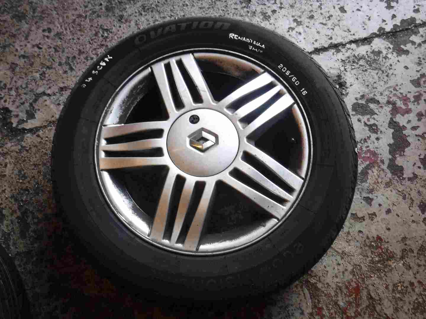 Renault Scenic 2003-2009 Reinastella Alloy Wheel + Tyre 205 60 16 7mm