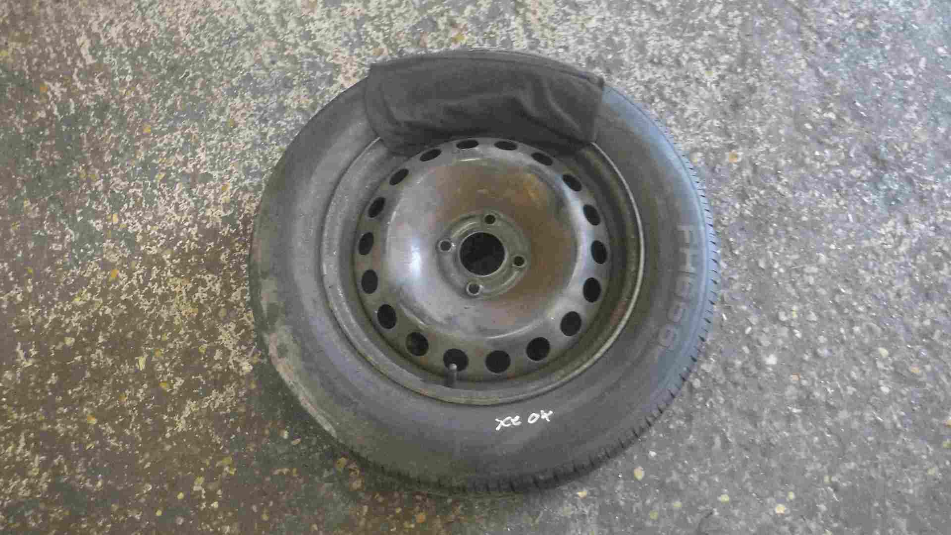 Renault Scenic 2003-2009 Steel Wheel Rim + Tyre 195 65 15 8mm Tread