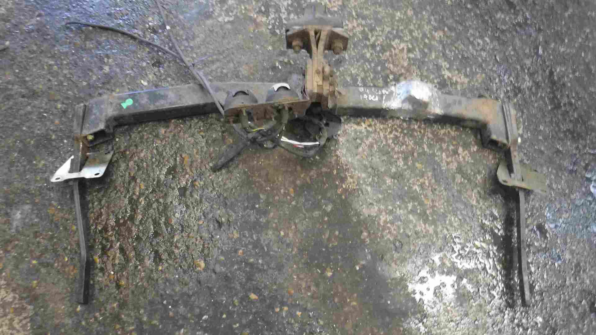 Renault Scenic 2003-2009 Tow Bar Complete