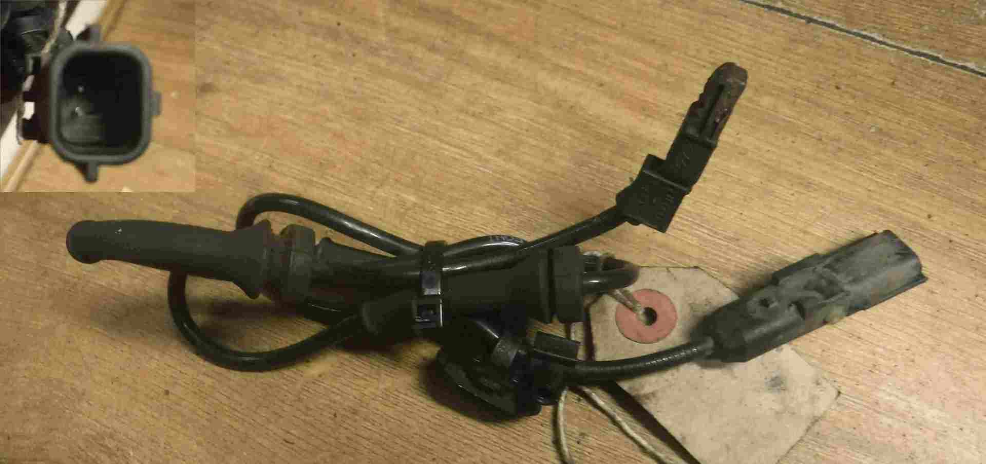Renault Scenic 2006-2009 Passenger NSF Front ABS Speed Sensor Hub 8200404460