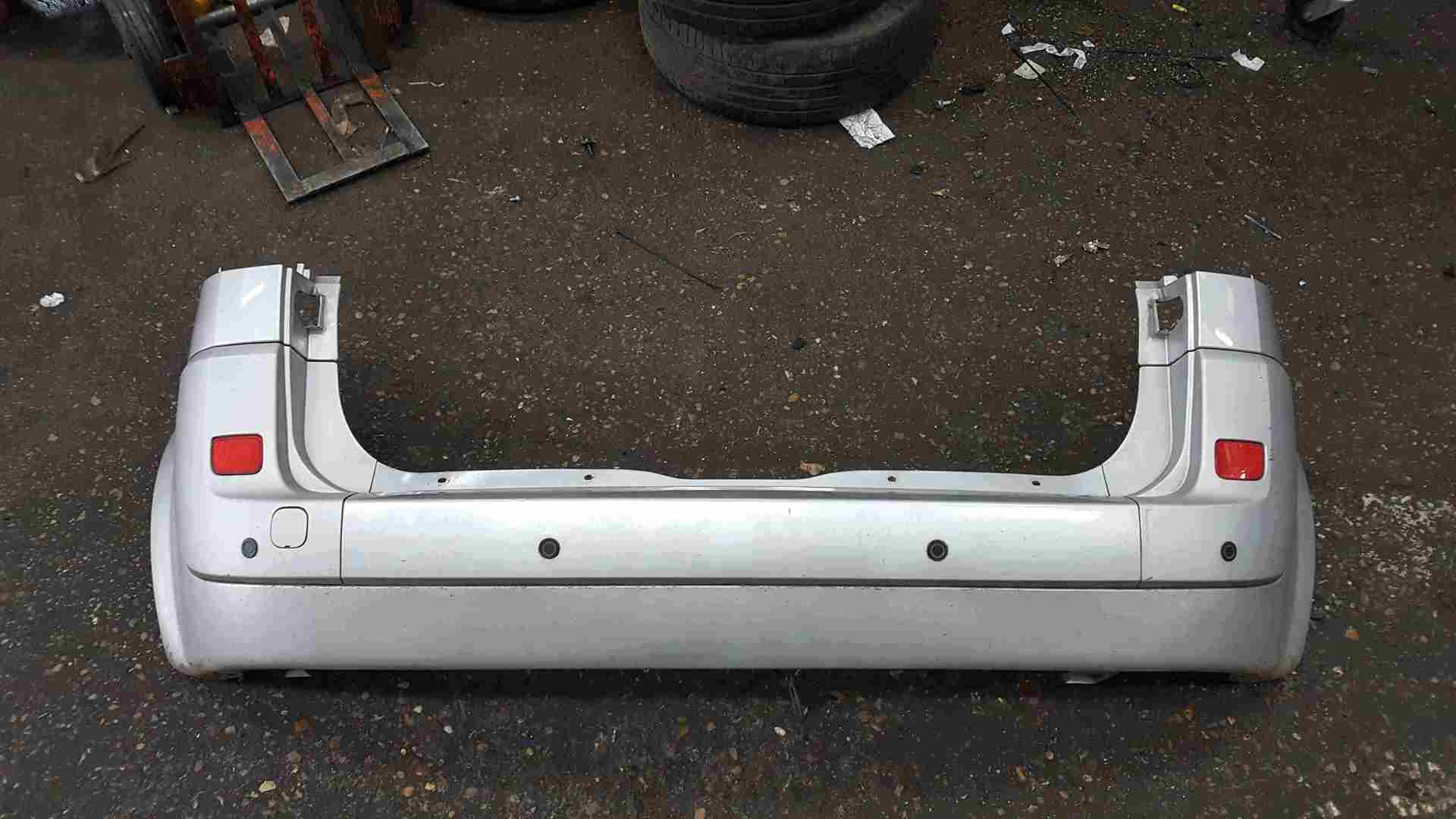 Renault Scenic 2006-2009 Rear Bumper Silver TED69 Facelift + Parking Sensors