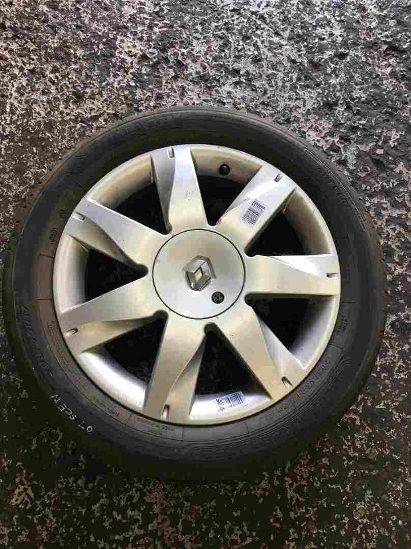 Renault Scenic 2006-2009 Steppe Alloy Wheel + Tyre 205 55 17inch 6mm 5 STUD