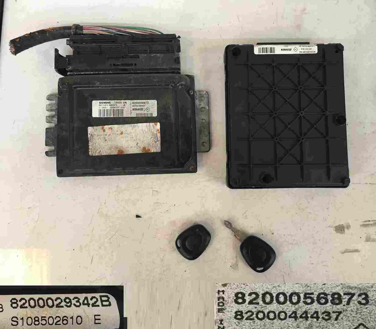 Renault Scenic MK1 1999-2003 1.6 16v ECU SET UCH BCM Immobiliser + Key Fob
