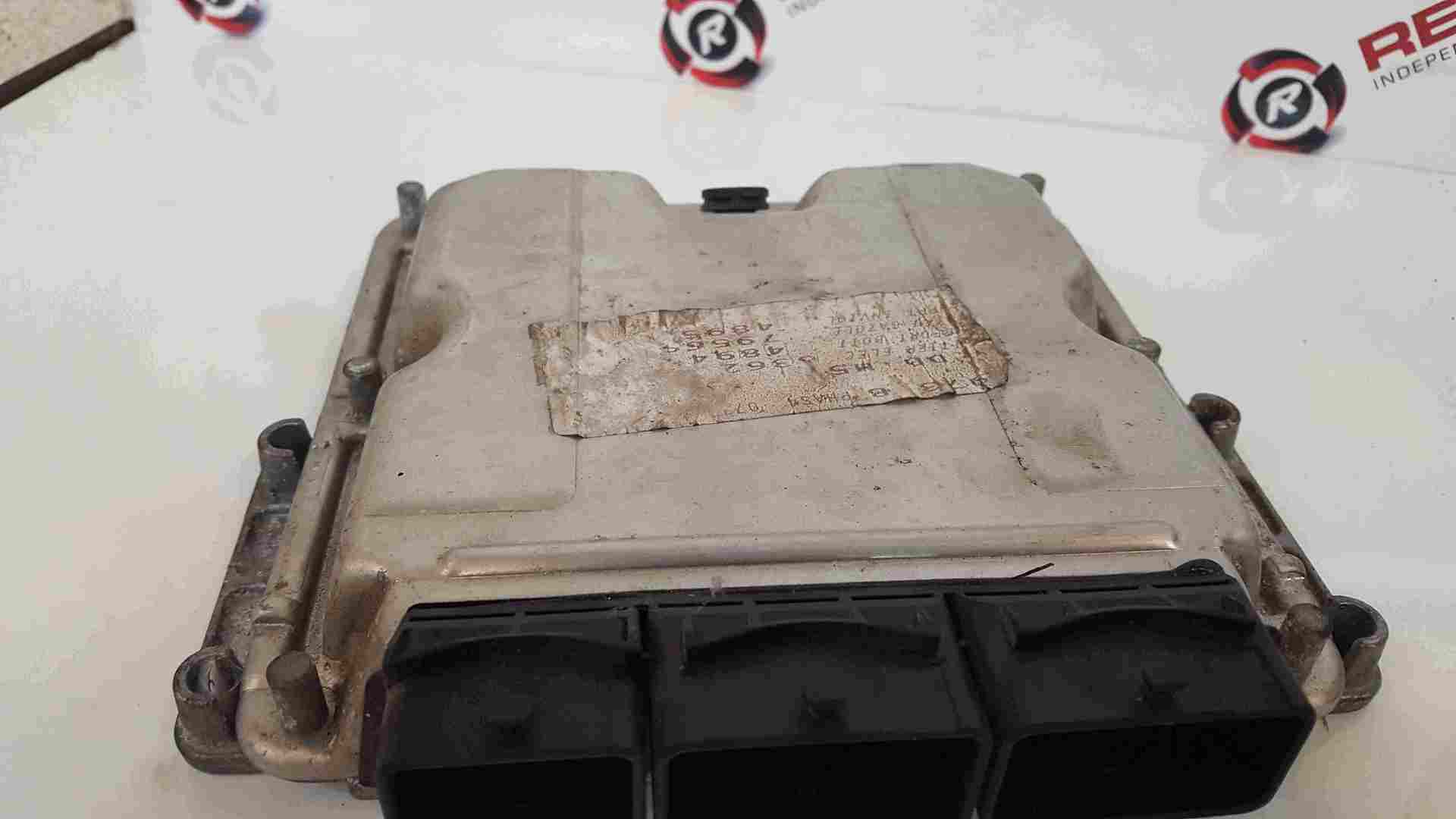 Thumb 4 Renault Scenic MK1 1999-2003 1.9 DCi Engine Control Unit ECU 8200039569