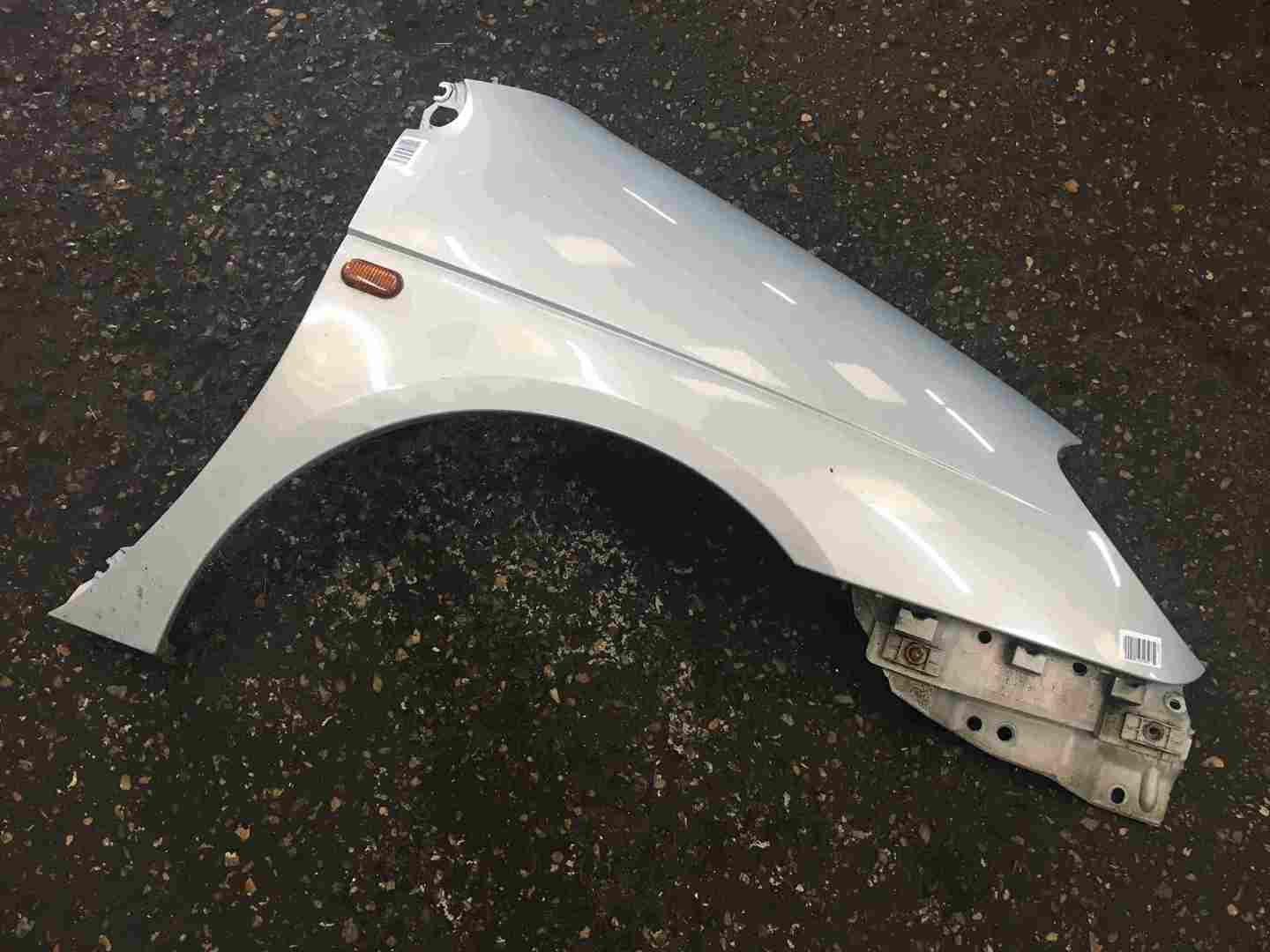 Renault Scenic MK1 1999-2003 Drivers OS Wing Silver 632 7700422176