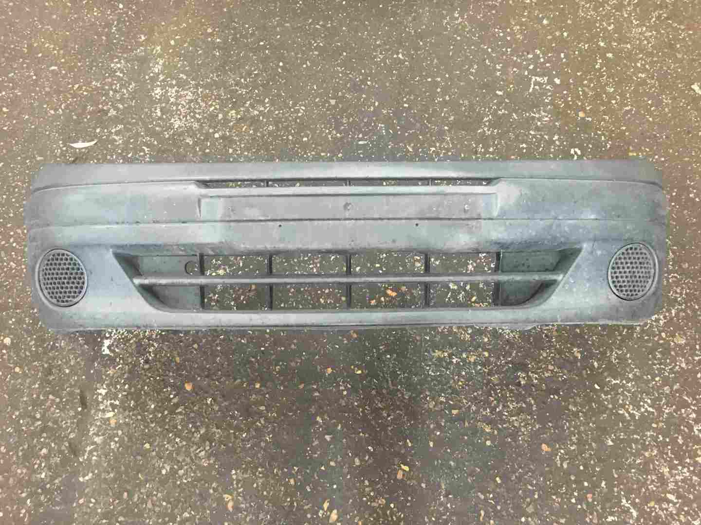 Renault Scenic MK1 1999-2003 Front Bumper Plain Black
