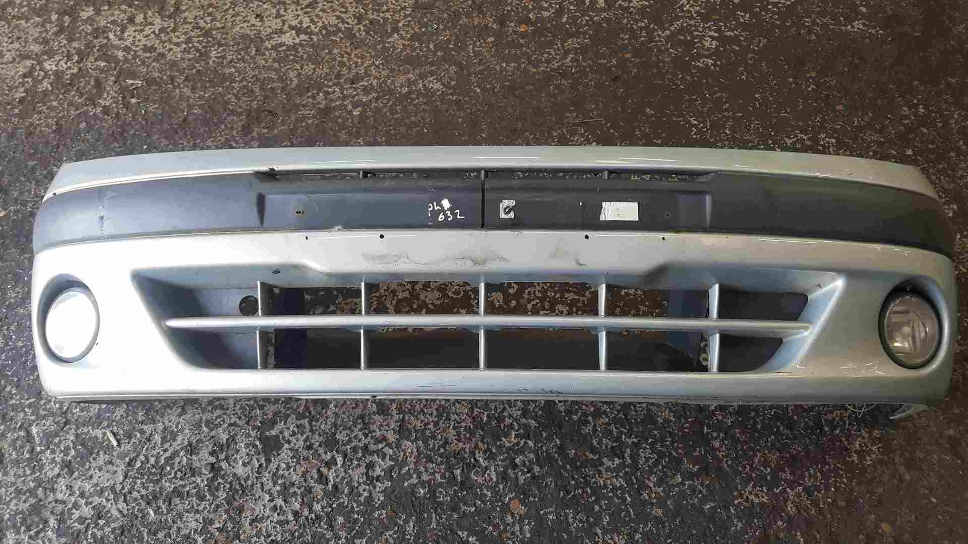 Renault Scenic MK1 1999-2003 Front Bumper Silver 632
