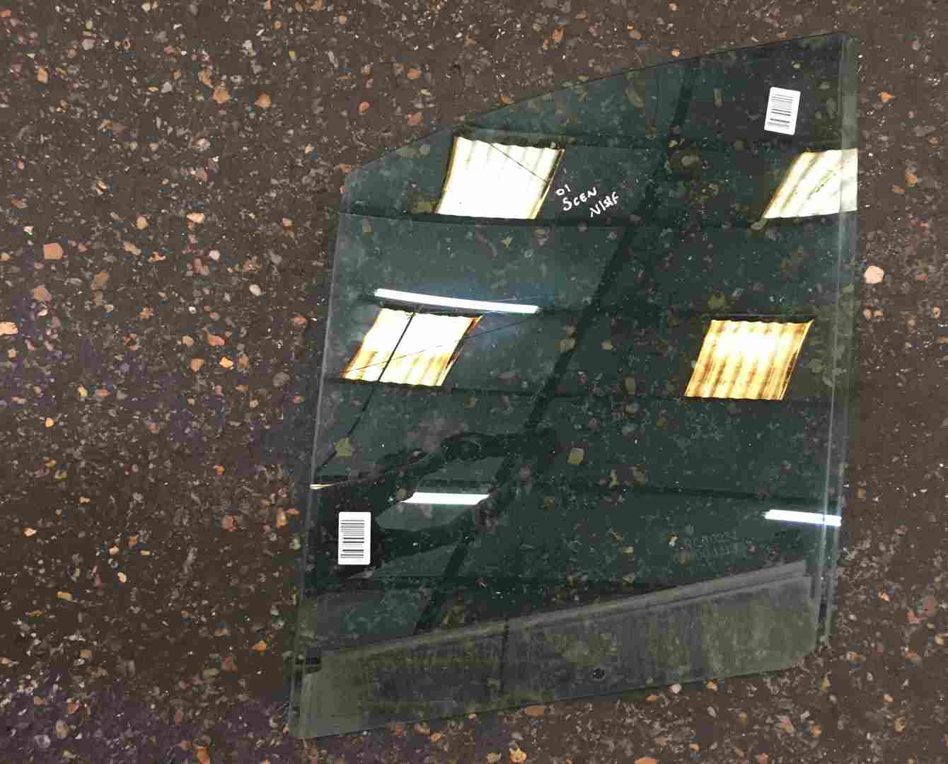 Renault Scenic MK1 1999-2003 Passenger NSF Front Window Glass Main