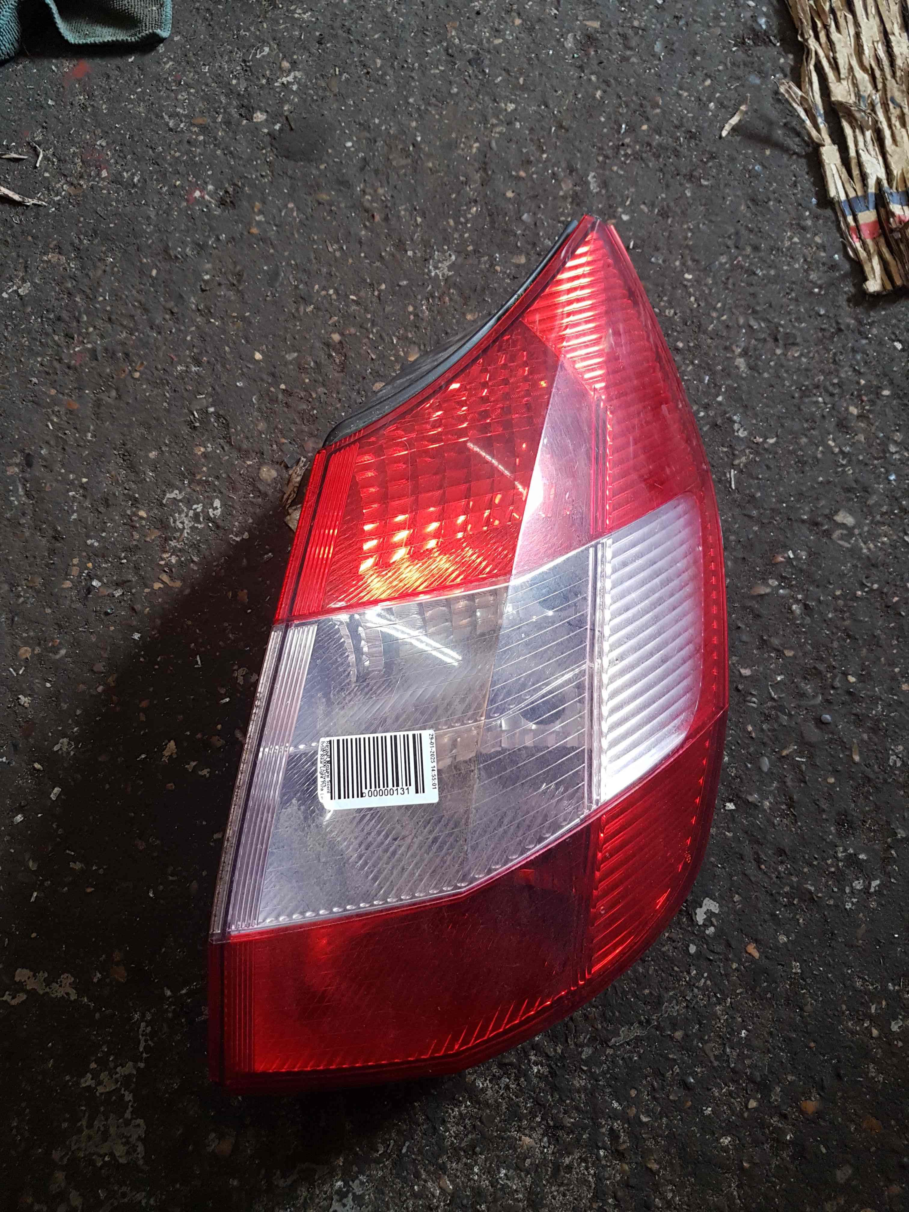 Thumb 7 Renault Scenic MK2 2003-2006 Drivers OSR Rear Light Bulb Holder