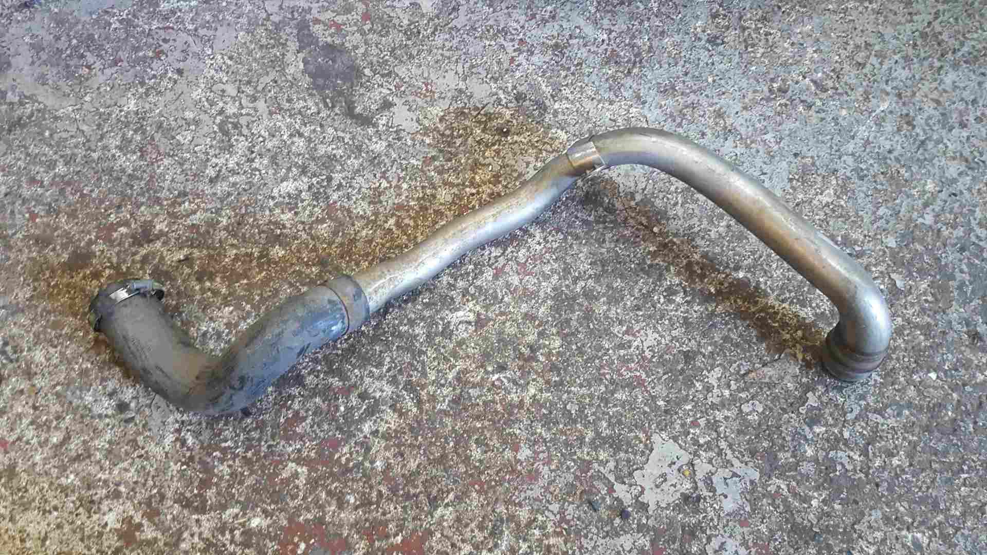 Thumb 2 Renault Scenic MK2 2003-2009 2.0 DCi Turbo To Intercooler Pipe M9R 700