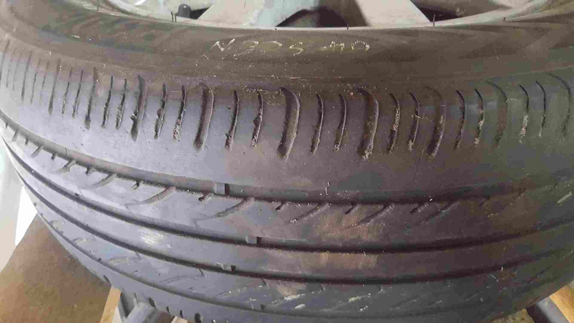 Thumb 2 Renault Scenic MK2 2003-2009 Alloy Wheel 15inch