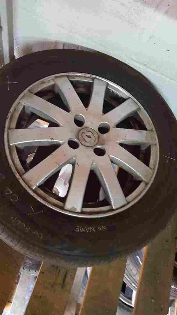 Thumb 3 Renault Scenic MK2 2003-2009 Alloy Wheel 15inch