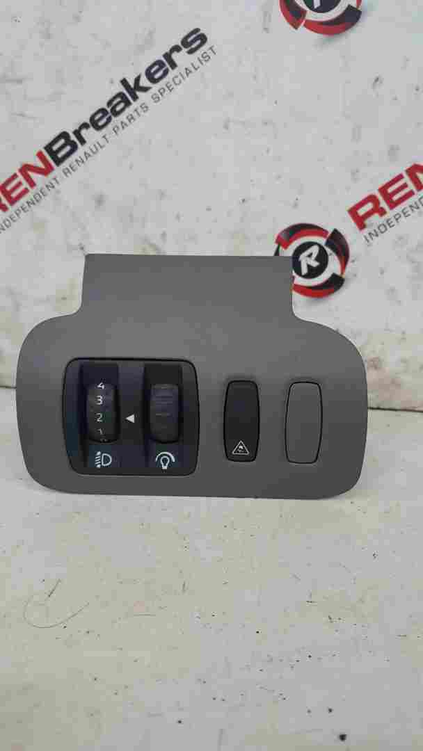 Thumb 6 Renault Scenic MK2 2003-2009 Headlight Adjuster Traction Button 8200243297