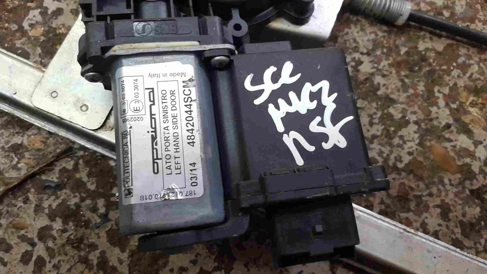 Thumb 3 Renault Scenic MK2 2003-2009 Passenger NSF Front Motor Regulator 