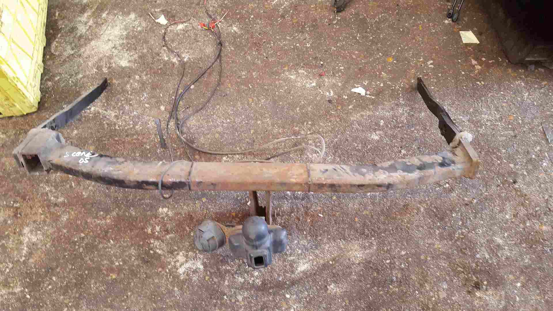 Renault Scenic MK2 2003-2009 Tow Bar Complete