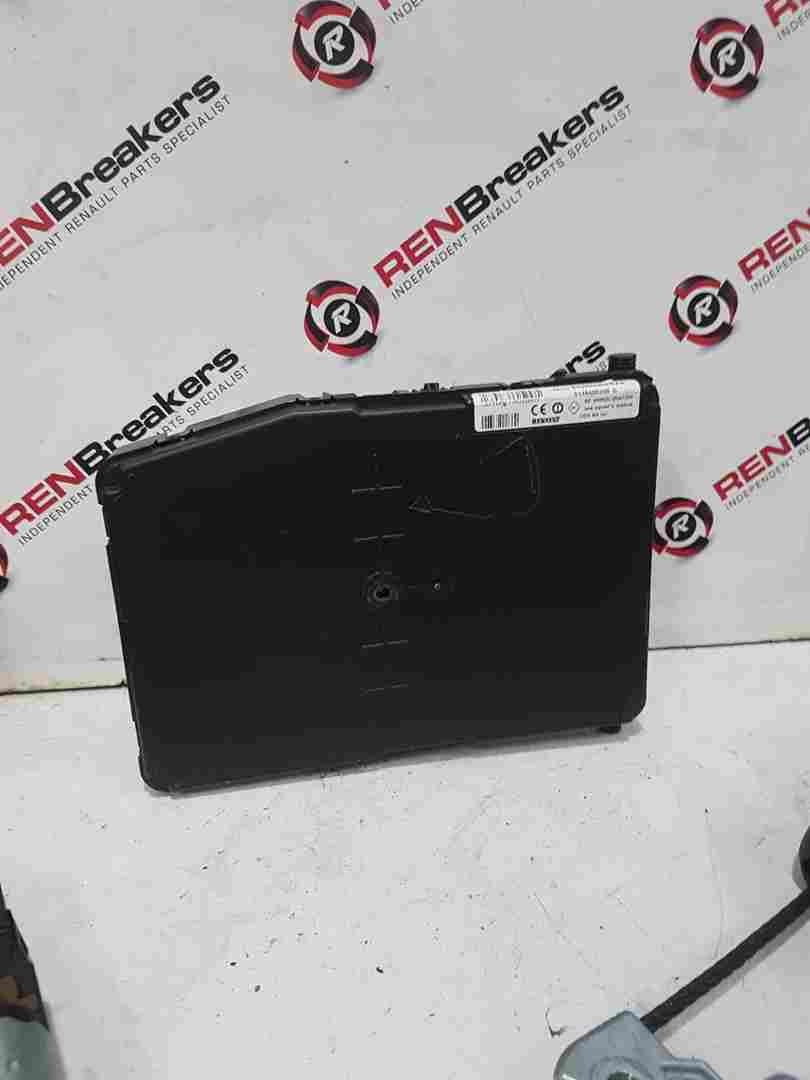 Renault Scenic MK2 2006-2009 BCM Fuse BOX Uch 8200606828