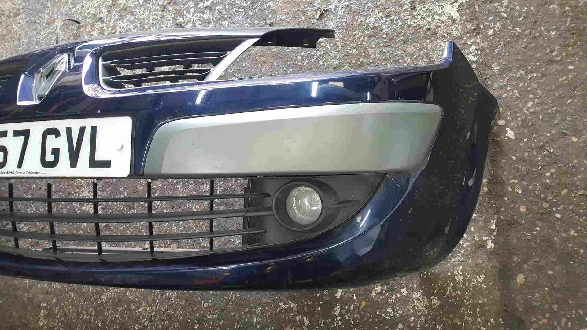 Thumb 2 Renault Scenic MK2 2006-2009 Front Bumper Blue NV472