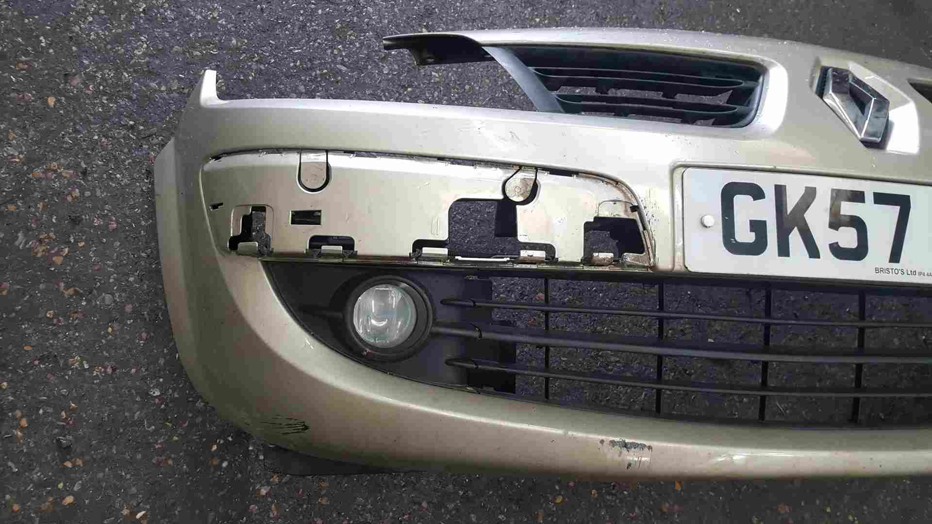 Thumb 4 Renault Scenic MK2 2006-2009 Front Bumper Gold TED11 FACELIFT