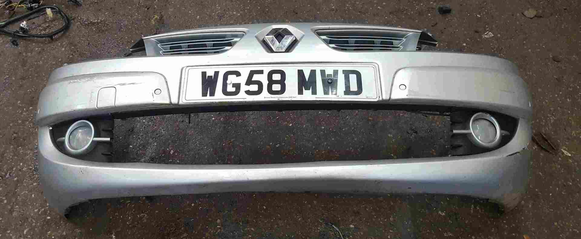 Thumb 3 Renault Scenic MK2 2006-2009 Front Bumper Silver TED69