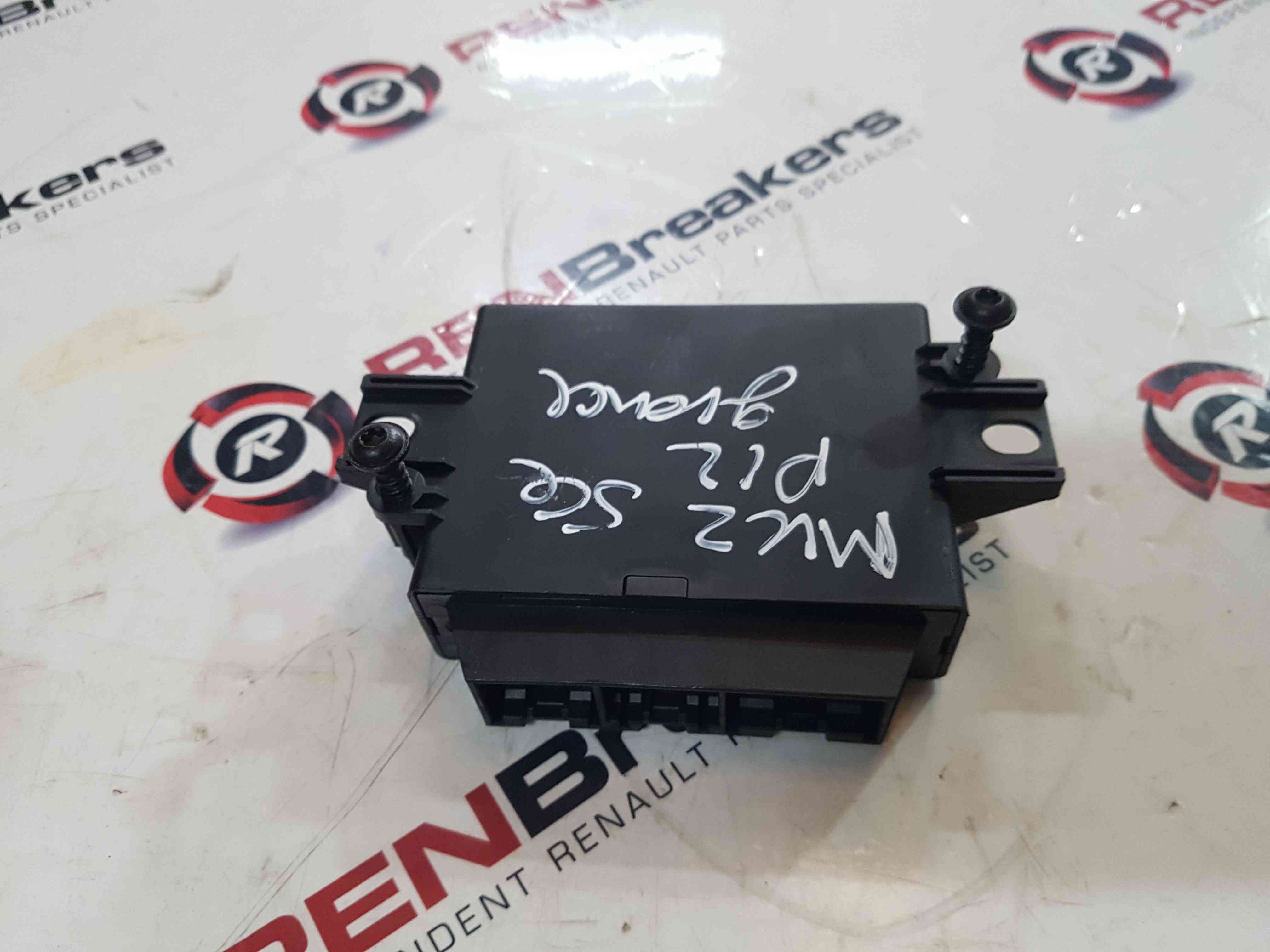 Thumb 4 Renault Scenic MK2 2006-2009 Rear Parking AID Sensors ECU Computer 8200518351