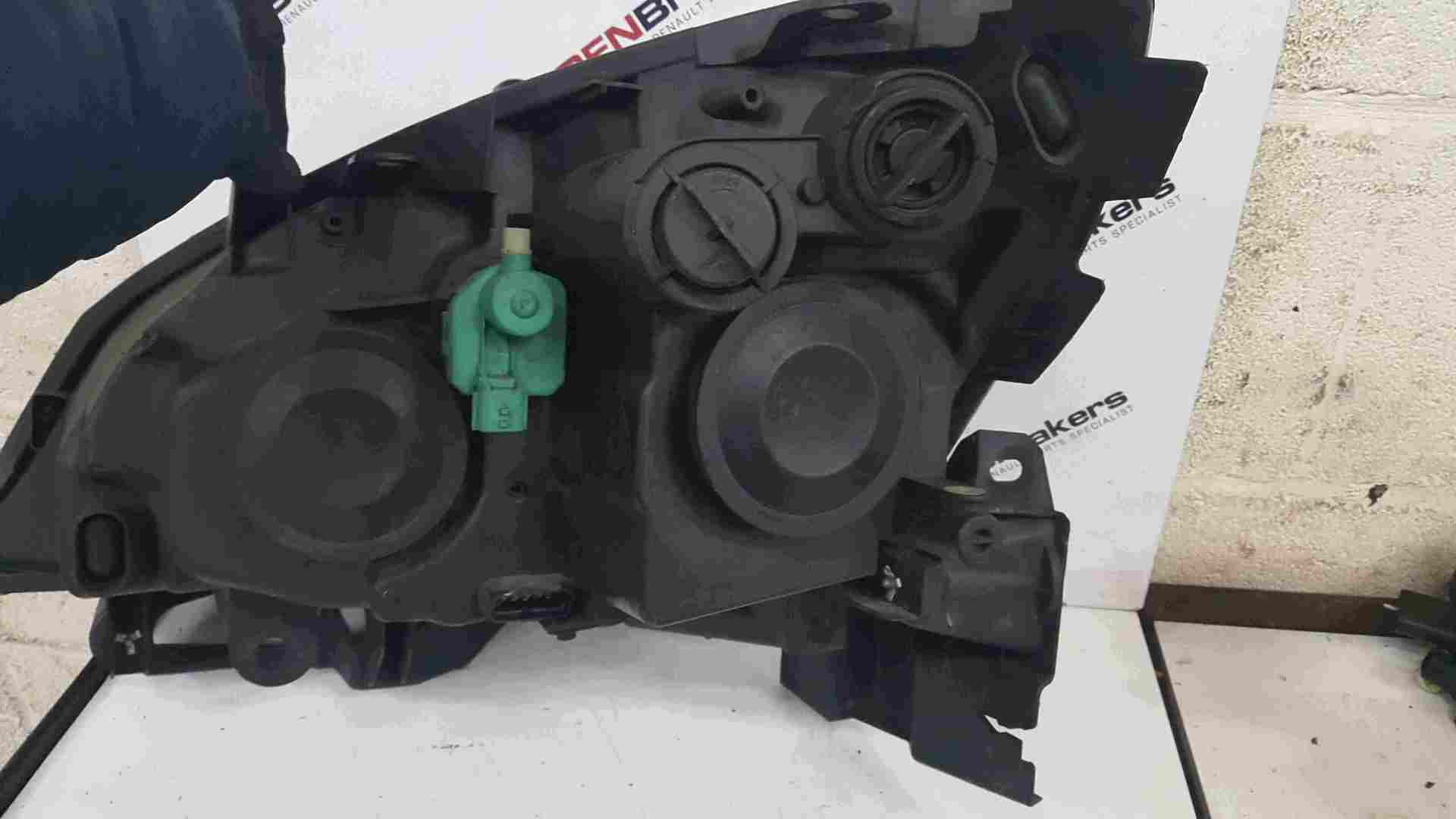 Thumb 2 Renault Scenic MK3 2006-2009 Drivers OSF Front Headlight Black Backing