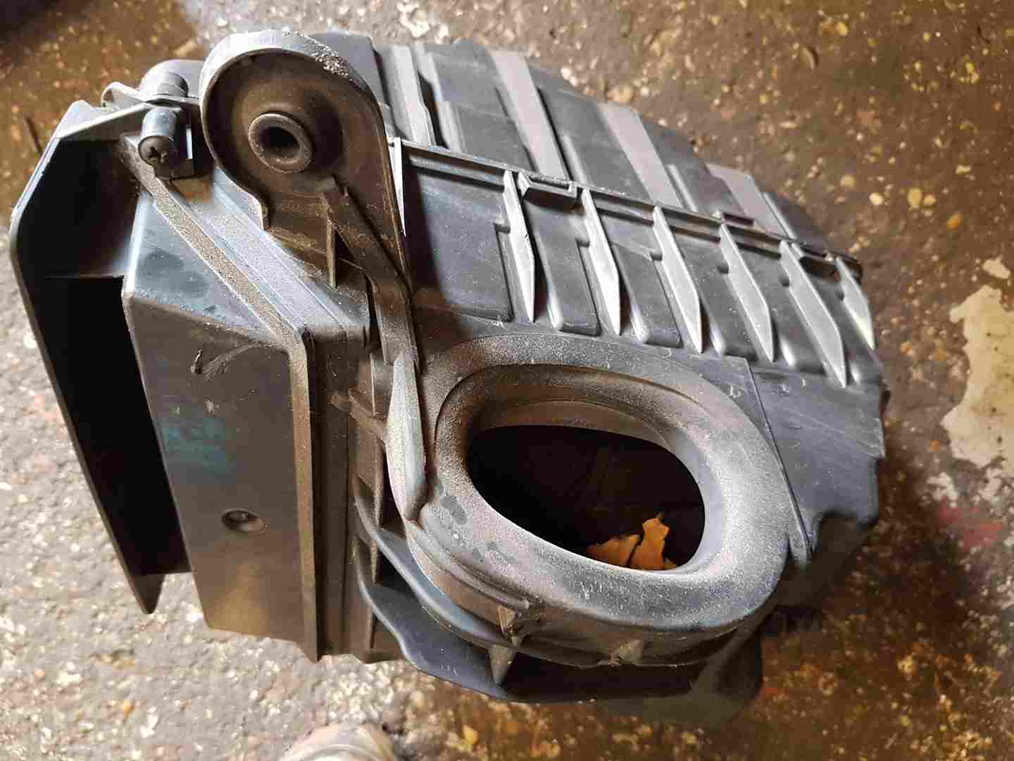Thumb 2 Renault Scenic MK3 2009-2013 1.5 DCI Airbox Filter Housing BOX