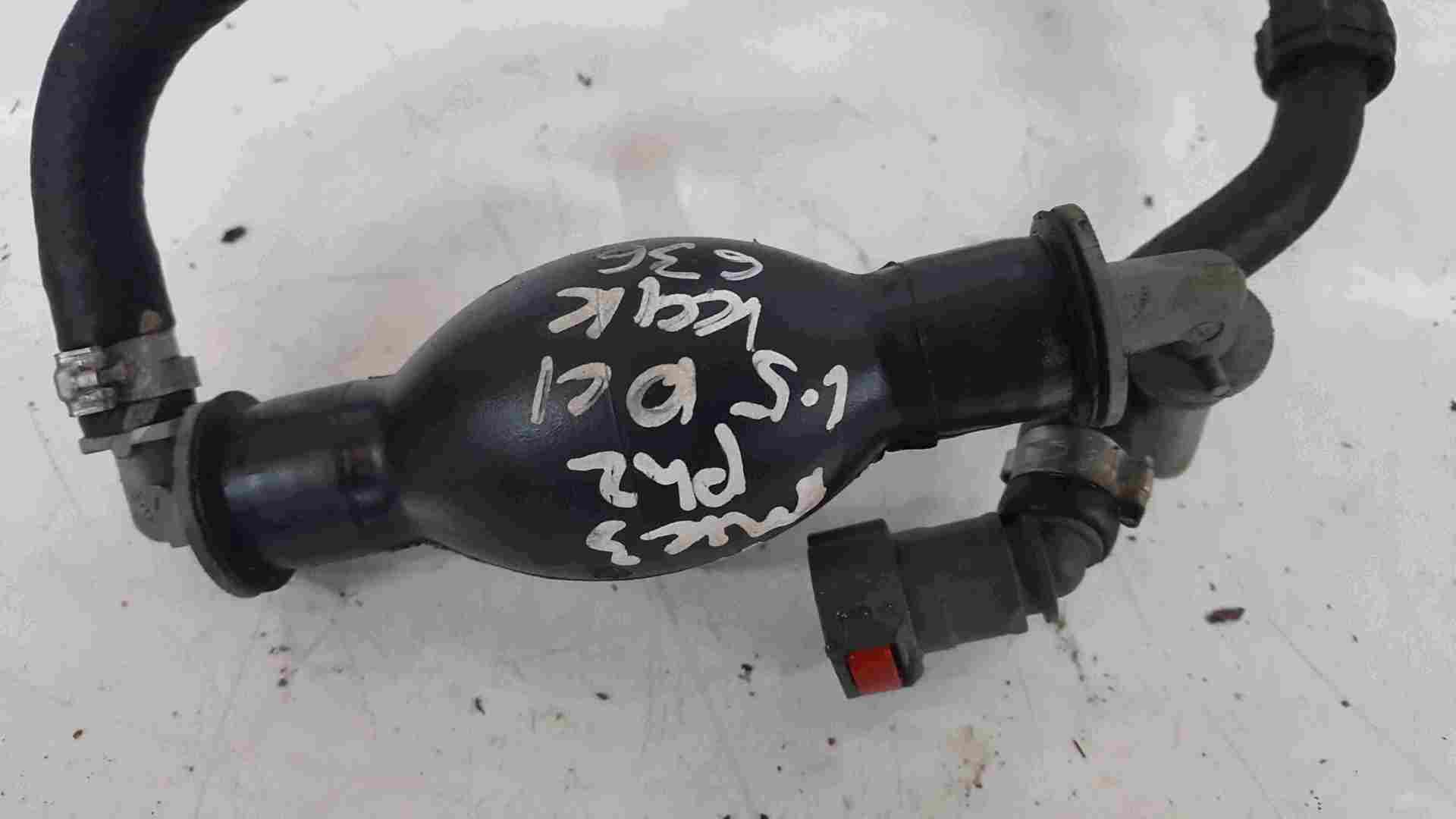 Thumb 2 Renault Scenic MK3 2009-2013 1.5 Dci Hand Primer Pump