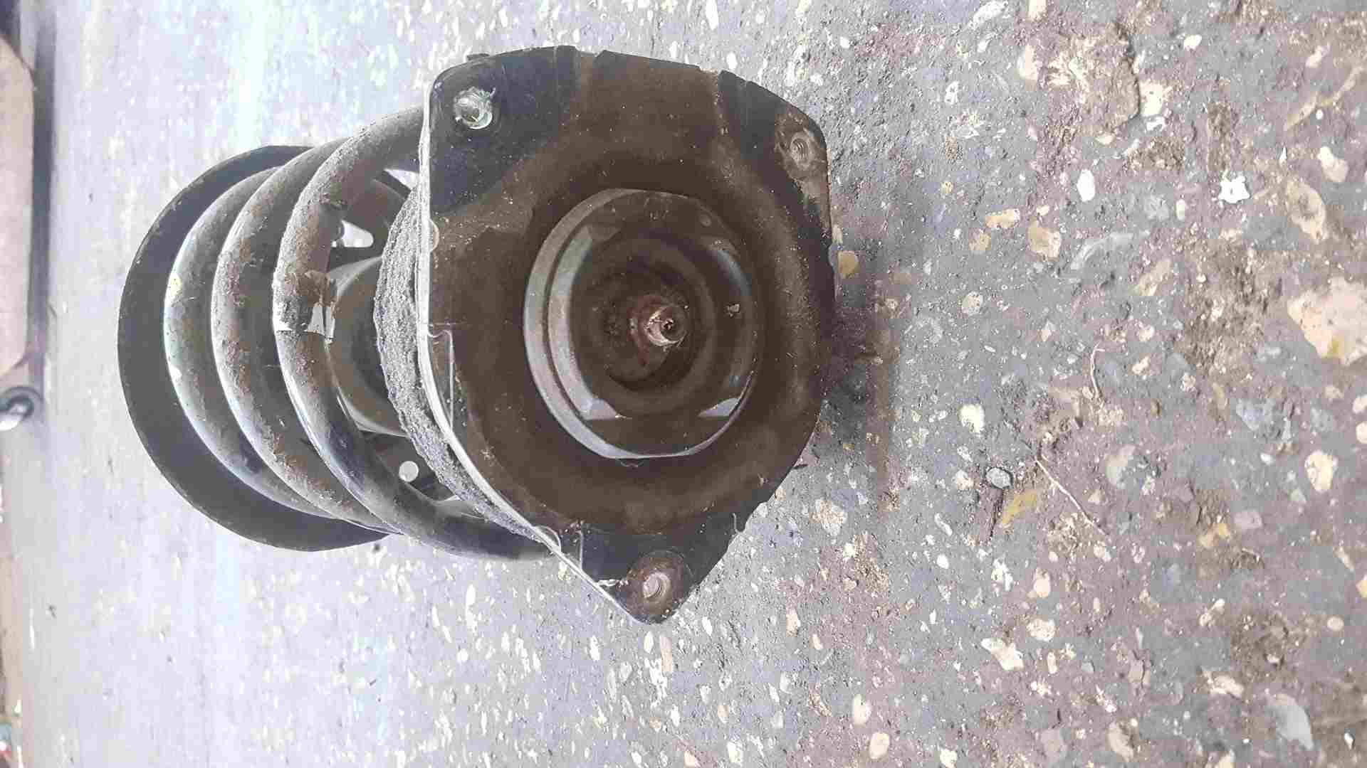 Thumb 2 Renault Scenic MK3 2009-2013 1.9 DCI Passenger NSF Strut Spring Shock Suspension