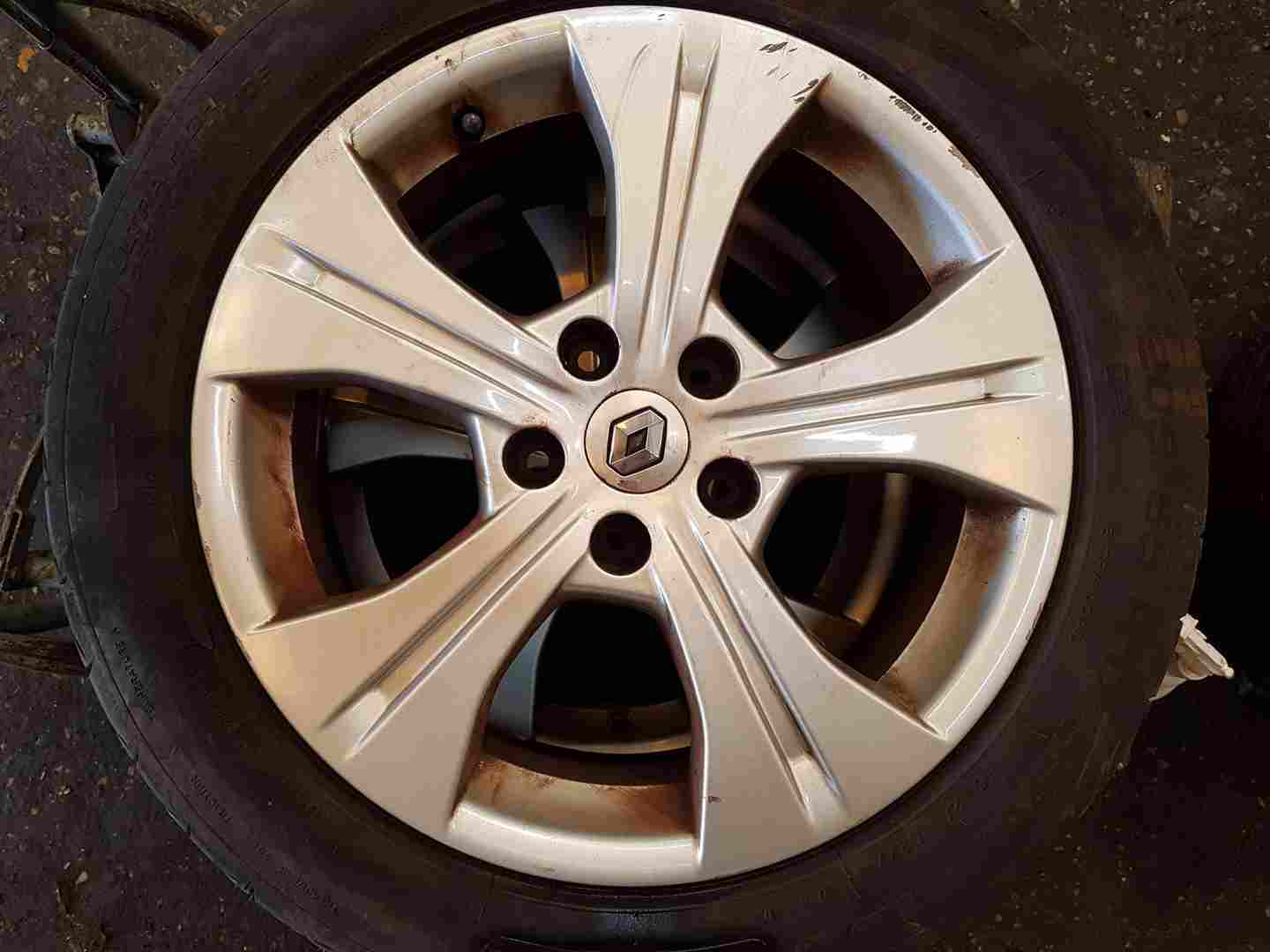 Thumb 2 Renault Scenic MK3 2009-2013 Alloy Wheel  205 55 17 Inch 403000051R 4/5 