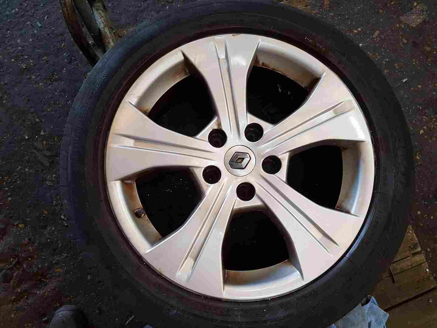 Thumb 2 Renault Scenic MK3 2009-2013 Alloy Wheel 17 Inch 403000051R 4/5 